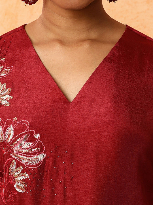 Jaipur Kurti Floral Embroidered Sequinned V-Neck Straight Kurta With Trousers & Dupatta