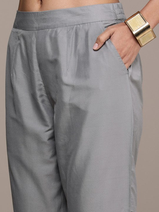 House of Pataudi Women Jashn Kurta & Trousers With Dupatta