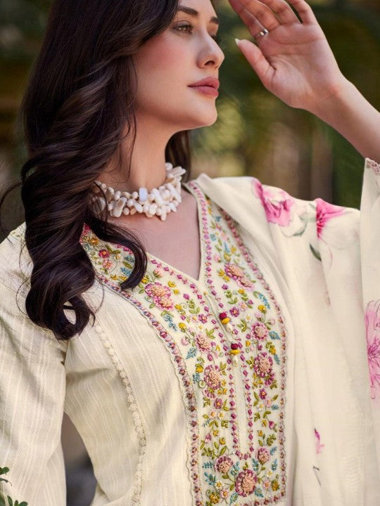 AUTUMN LANE Women Floral Embroidered Regular Sequinned Pure Cotton Kurta with Trousers & With Dupatta