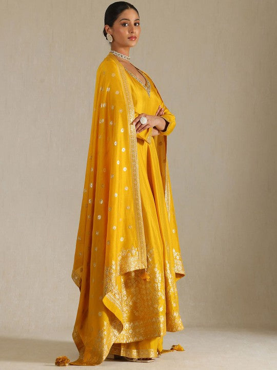 Floral Woven Design Sweetheart Neck Anarkali Kurta