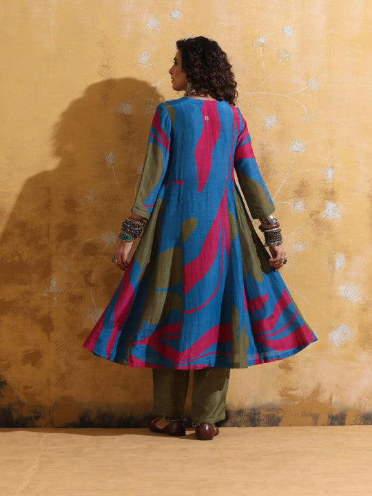 trueBrowns Women Printed Regular Kurta with Trousers