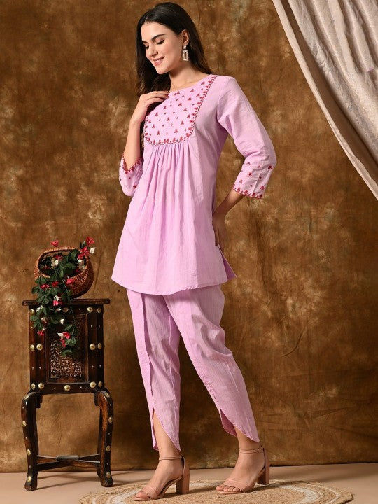 YELLOW PARROT Embroidered Round Neck Three-Quarter Sleeves Pure Cotton Top With Trouser