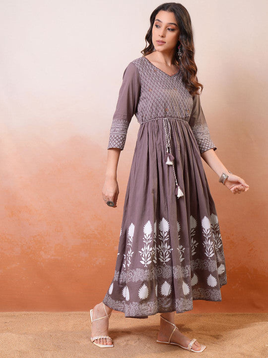 Vishudh Ethnic Motifs Print Maxi Dress