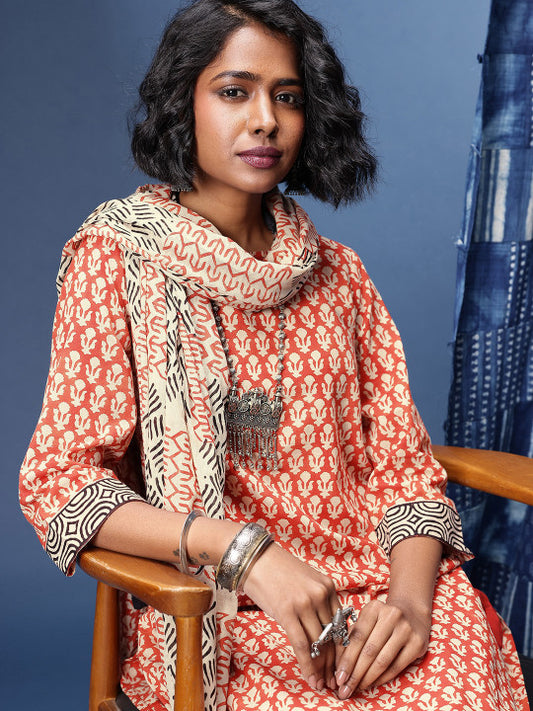 Taavi Floral Printed Bagru Kurta with Trousers & Dupatta