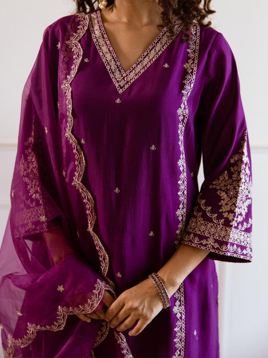 Ishin Women Embroidered V-Neck Kurta with Palazzos & Dupatta