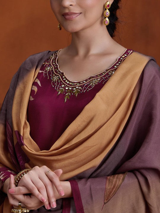 WOMEN PLUS Floral Embroidered Beads and Stones Straight Kurta