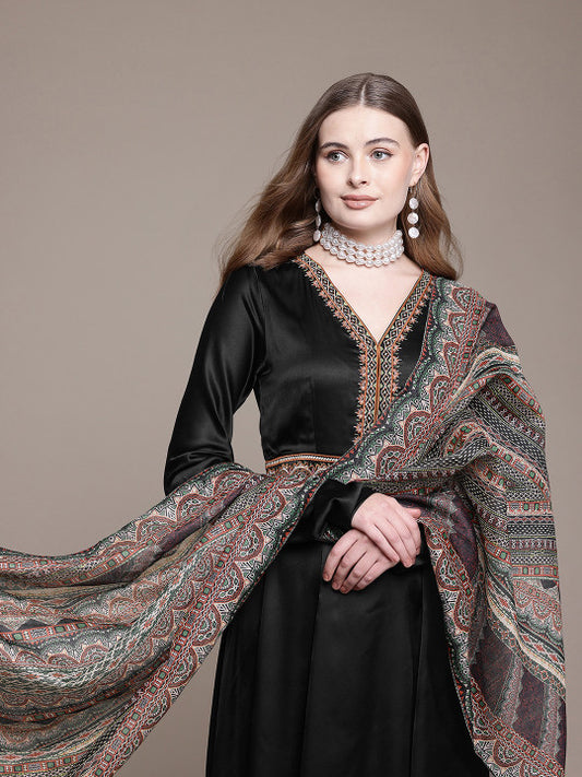 aarke Ritu Kumar Ethnic Motifs Embroidered Empire Thread Work Kurta Set