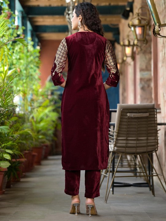 Floral Printed Velvet Straight Kurta
