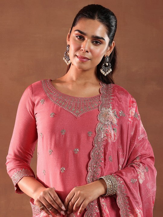 Floral Zari Embroidered Straight Kurta