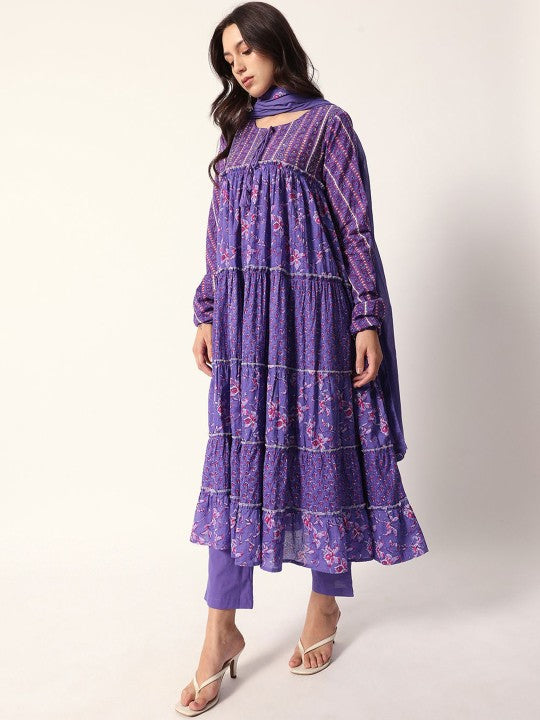 Ishin Women Floral Printed Regular Pure Cotton Kurta