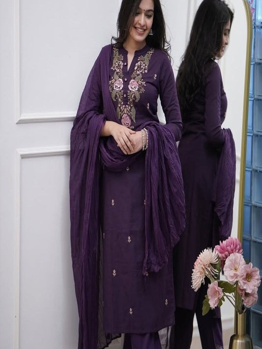 ASCIIBLUES Women Ethnic Motifs Embroidered Regular Kurta with Trousers & With Dupatta