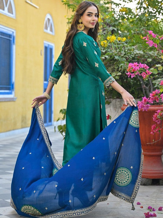 House of Pataudi Embroidered Zari Straight Kurta