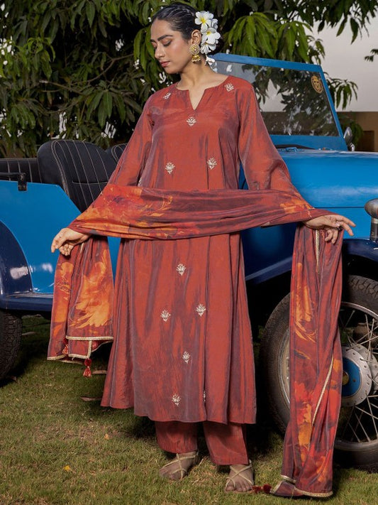 EARTH O FAB Women Printed Regular Chanderi Silk Kurta
