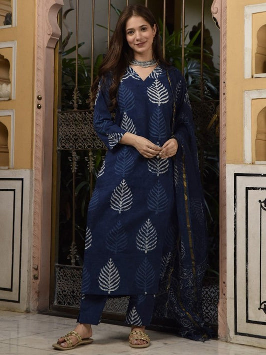 DIMPLE DESIGN STUDIO Ethnic Motifs Printed Pure Cotton Kurta with Pyjamas & Dupatta
