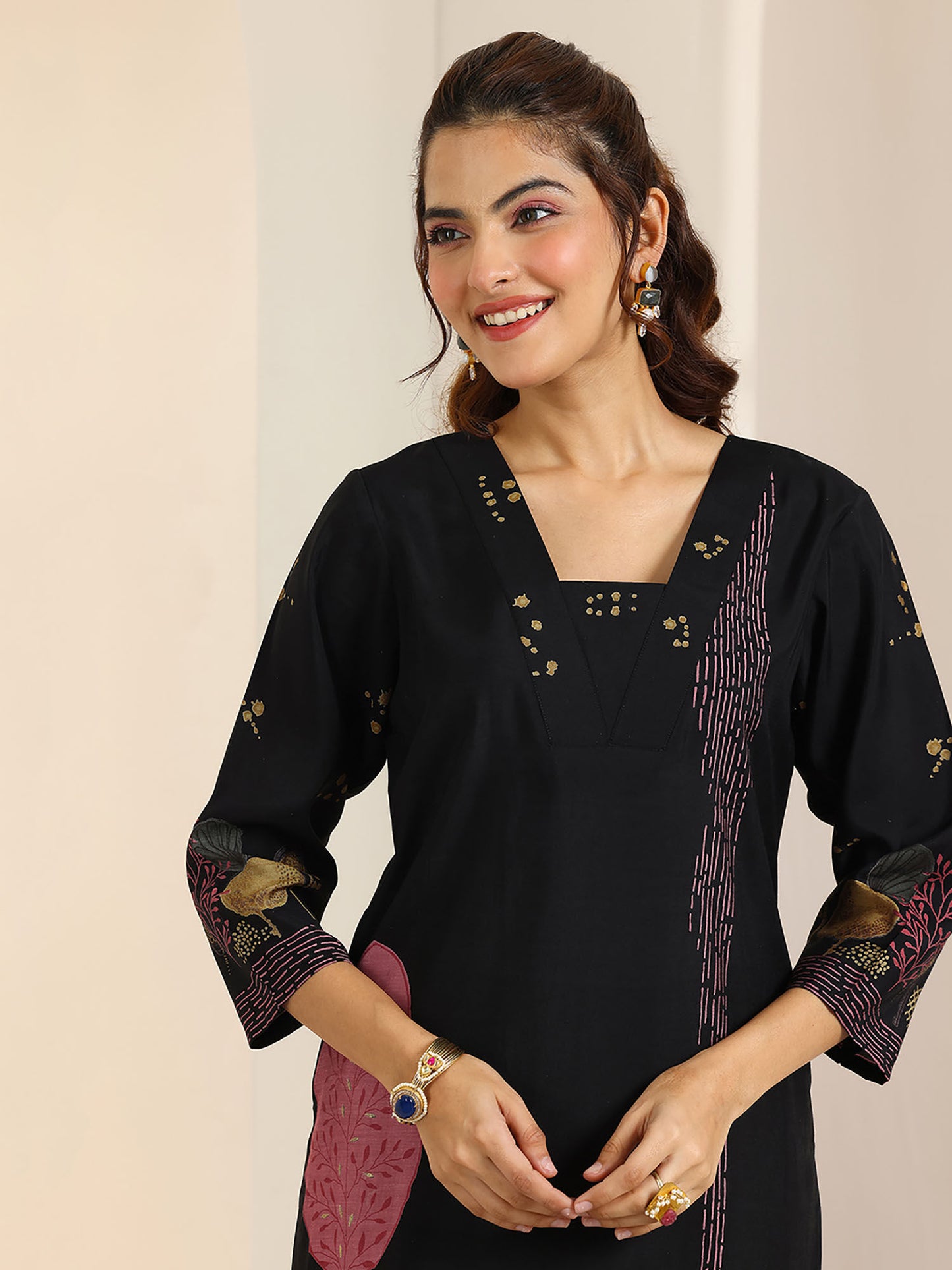 Women Black Printed Kurta with Pant &amp; Dupatta (Set of 3)