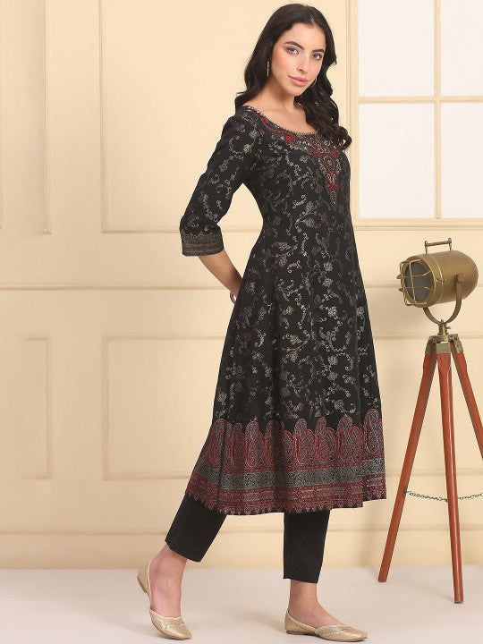 AURELIA Women Floral Embroidered Kurta with Trousers & Dupatta