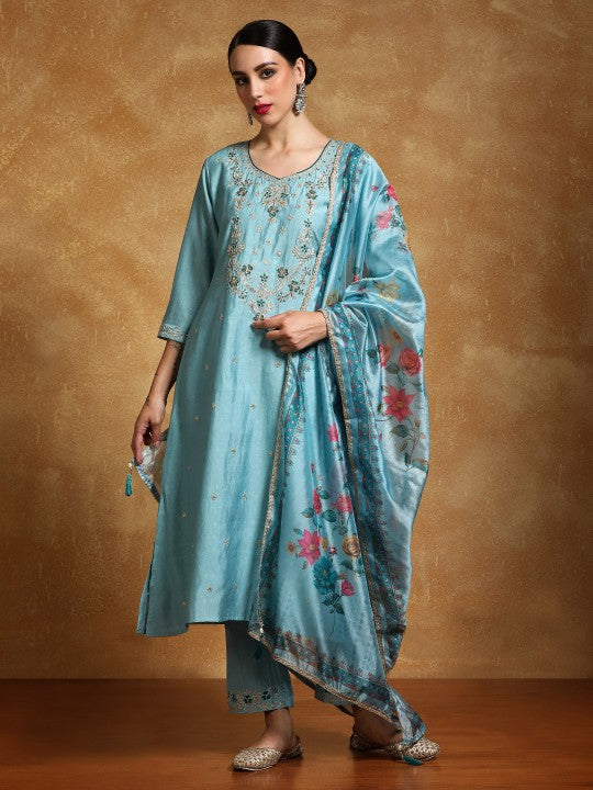 Varanga Women Floral Embroidered Regular Kurta
