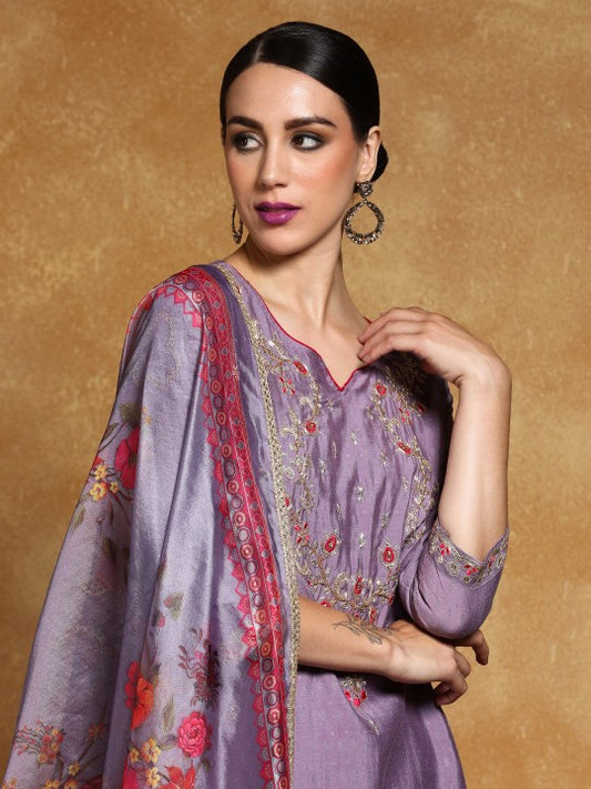 Varanga Women Floral Embroidered Regular Kurta