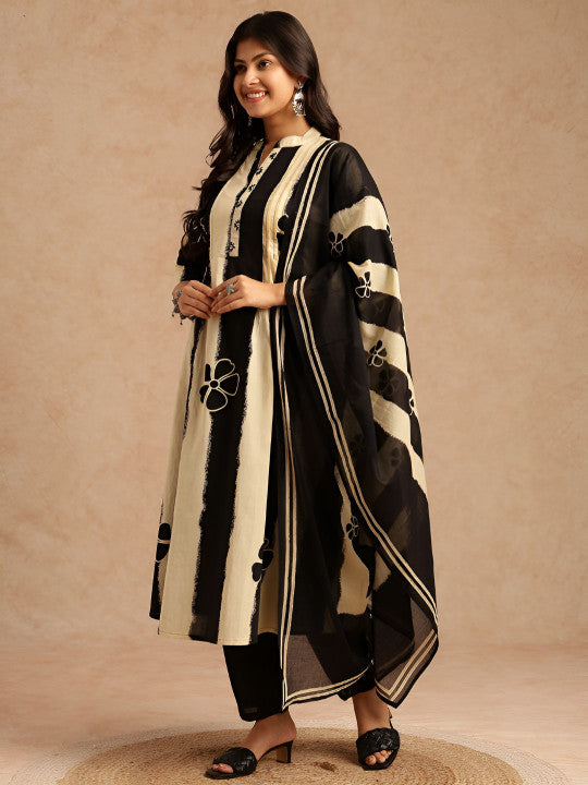 Vbuyz Women Floral Printed Cotton Kurta with Trousers & Dupatta