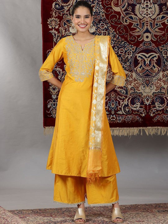 AURELIA Women Floral Embroidered Regular Kurta with Palazzos & With Dupatta