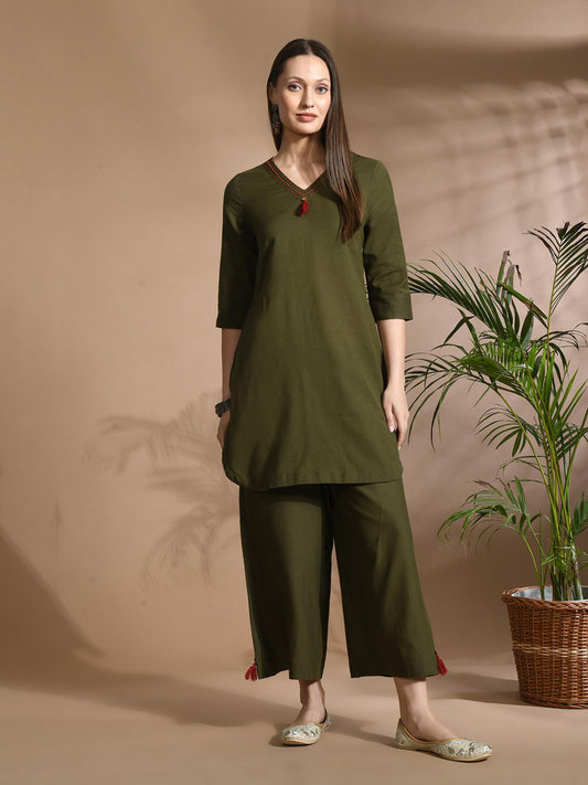 Cotton Solid/ Plain with Neckline Embroidered &amp; Beaded Green Co-Ord (Set of 2)