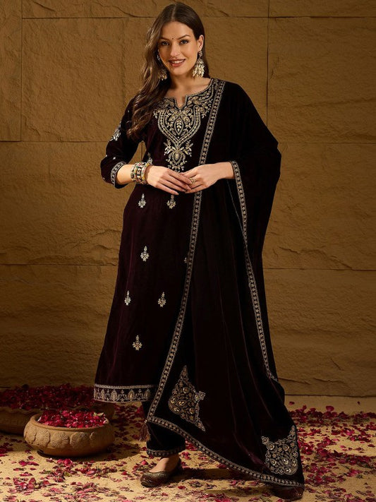 House of Pataudi Floral Embroidered Velvet Straight Kurta