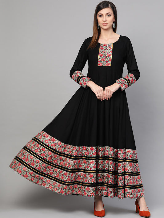 Idalia Women Black & Pink Printed Maxi Dress