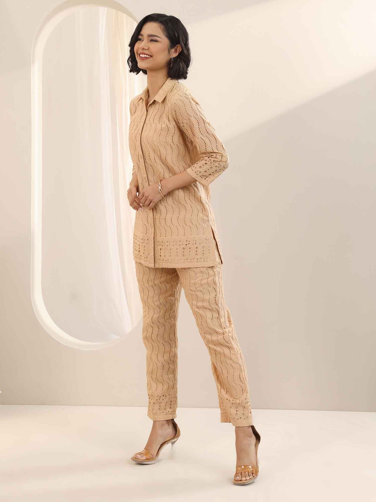 Beige Schiffli Front Open Lining Co-Ord (Set of 2)