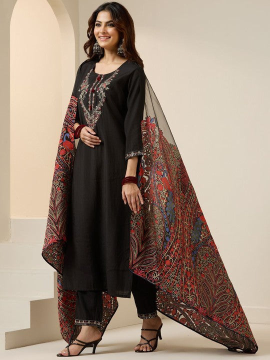 Ishin Floral Embroidered Thread Work Round Neck Straight Kurta with Trousers & Dupatta