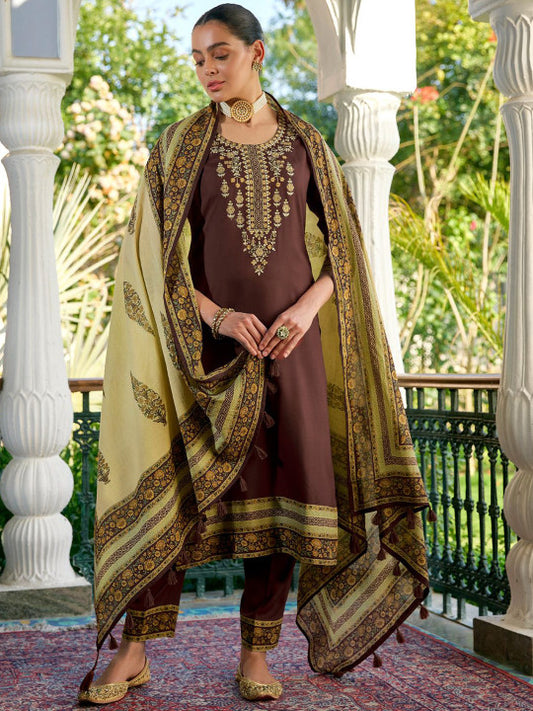WOMEN PLUS Women Floral Embroidered Regular Thread Work Kurta with Trousers & With Dupatta