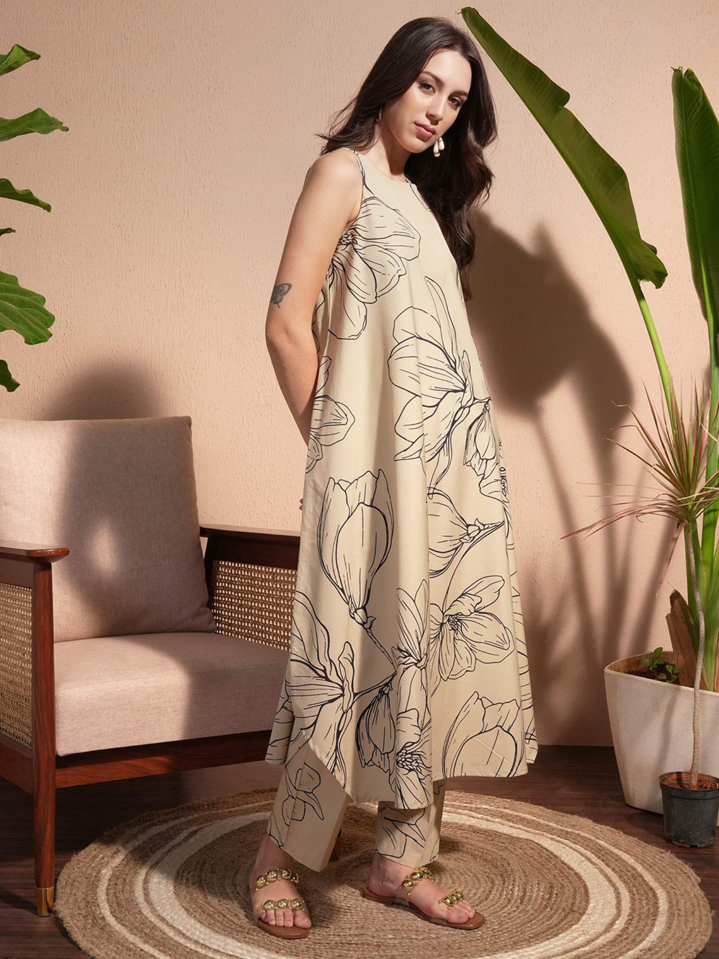 Women Beige Floral Co-ord (Set of 2)