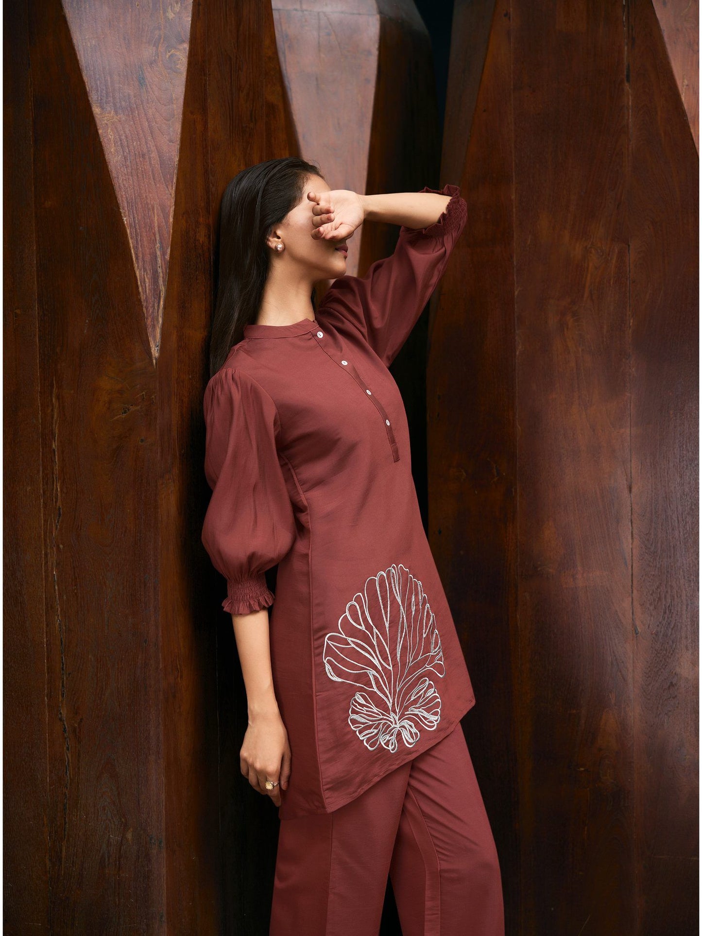 Brown Embroidered- Thread Work Co-ord (Set of 2)