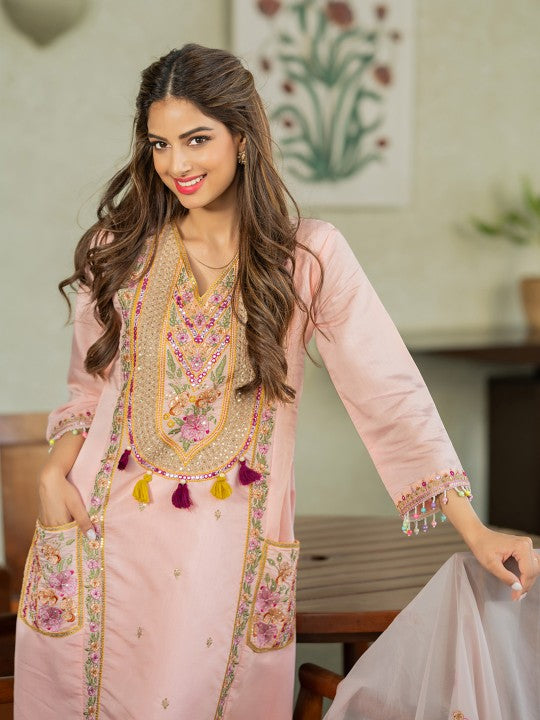 Indo Era Floral Embroidered V-Neck Sequinned A-Line Kurta