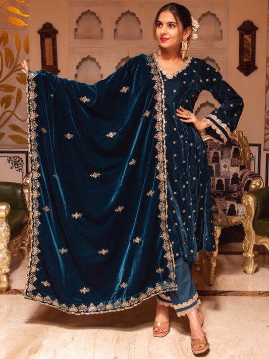 Calmna V-Neck Ethnic Motifs Sequinned Velvet A-Line Kurta with Trousers & Dupatta