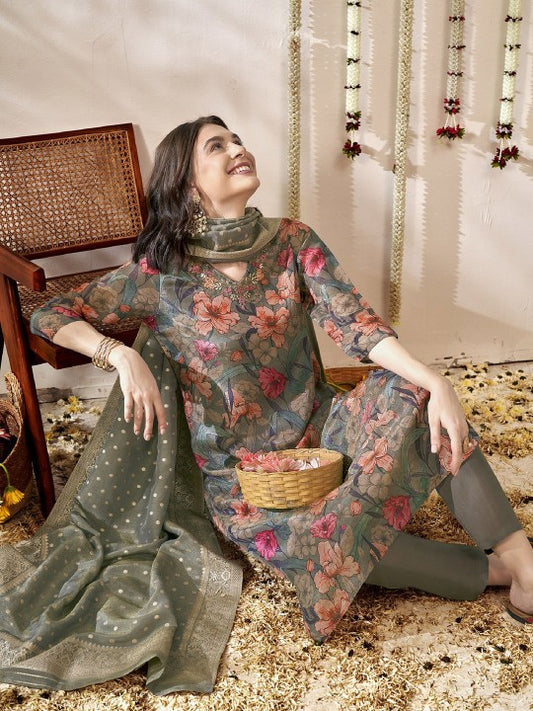 Anouk Women Floral Printed Regular Aari Work Kurta