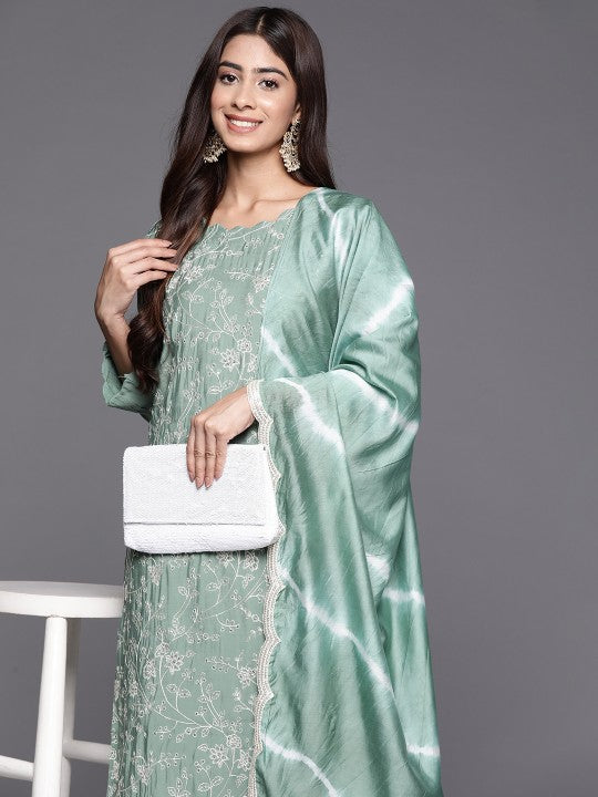 Varanga Women Floral Embroidered Thread Work Kurta