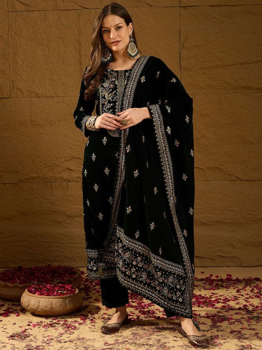 House of Pataudi Floral Embroidered Round Neck Straight Kurta