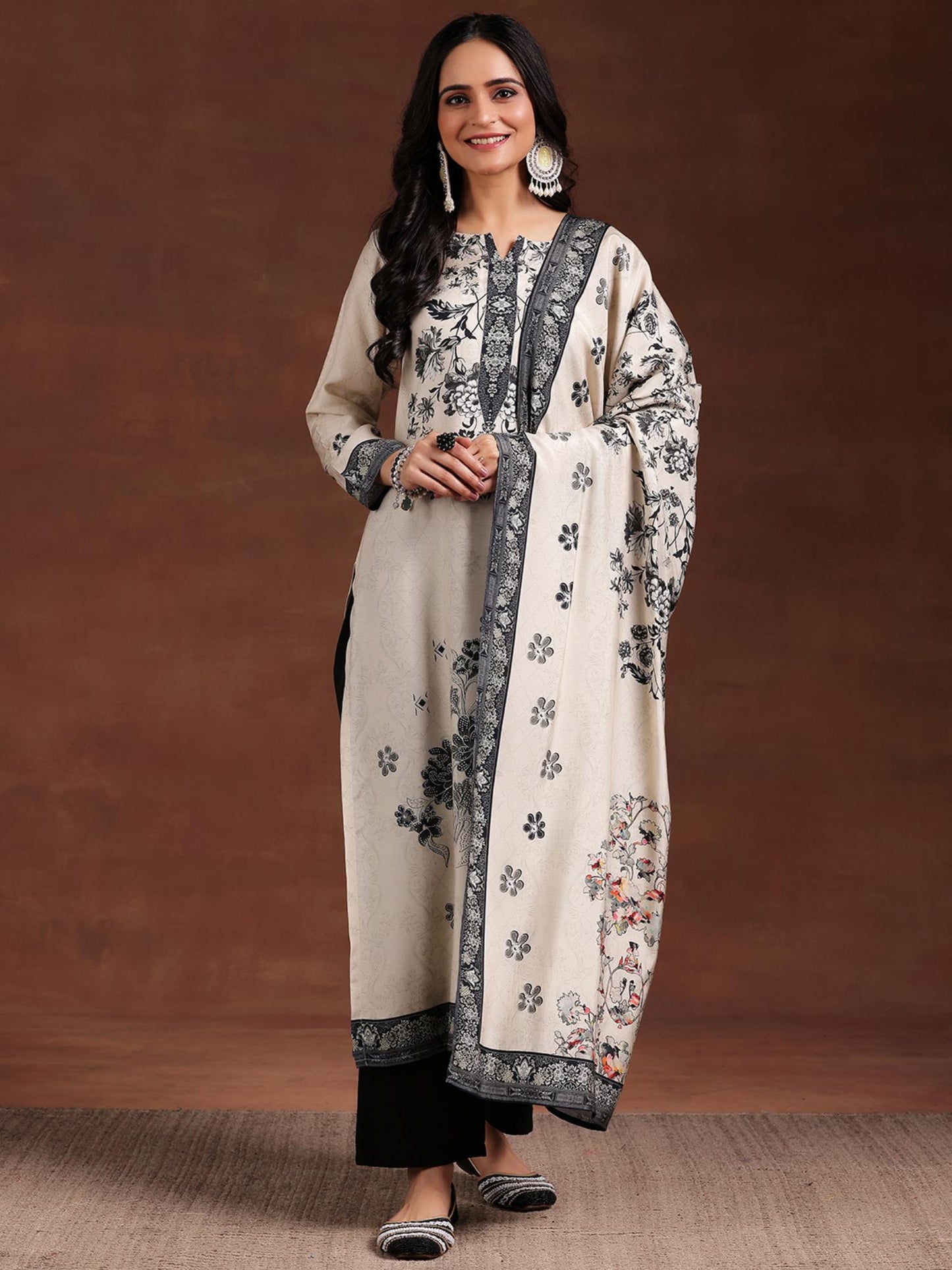 Womens White Kurta with Pant and Dupatta (Set of 3)