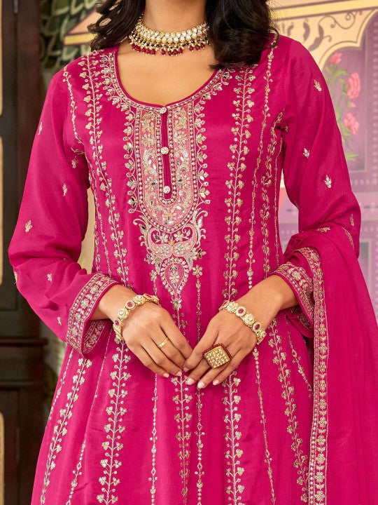Indo Era Women Floral Embroidered Kurta
