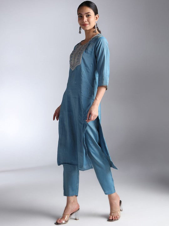 House Of Dharaa Floral Embroidered Chanderi Silk Straight Kurta
