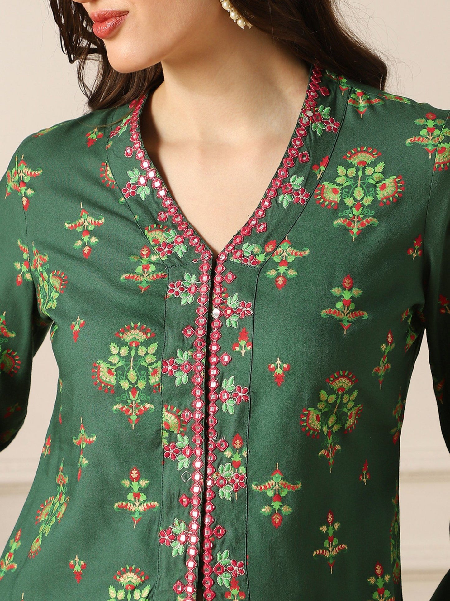 Women Green Embroidery Detail Mirror Work Ethnic Motifs Co-Ord Set