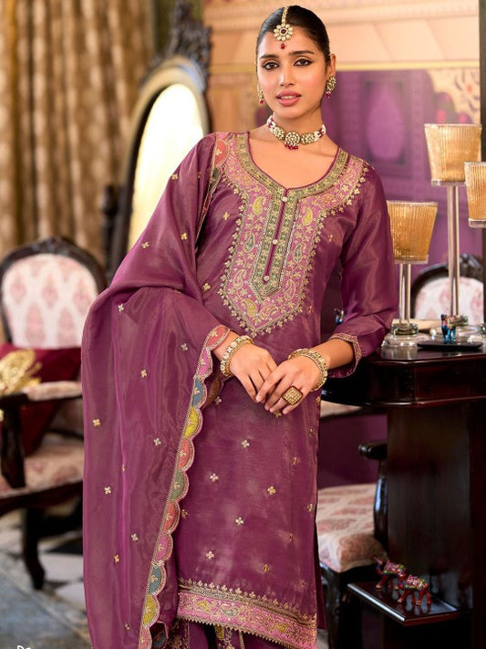 Indo Era Floral Embroidered Sequinned Straight Kurta