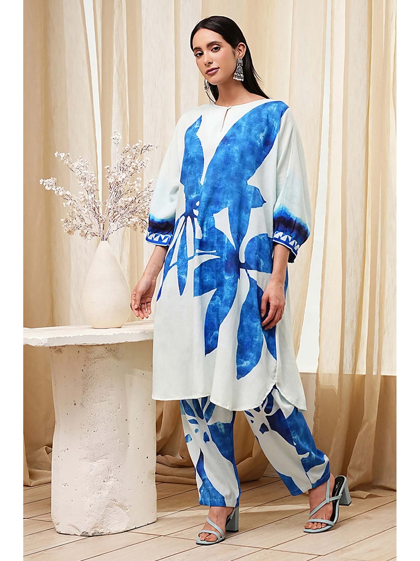 Women Indigo Blue Straight Co-Ord (Set of 2)