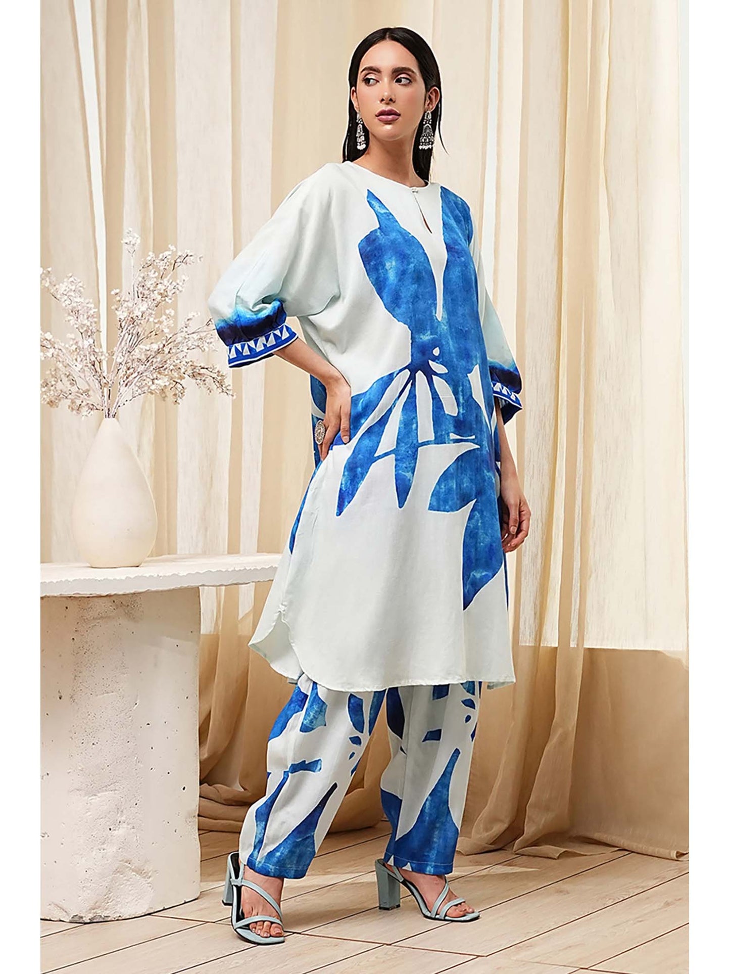 Women Indigo Blue Straight Co-Ord (Set of 2)