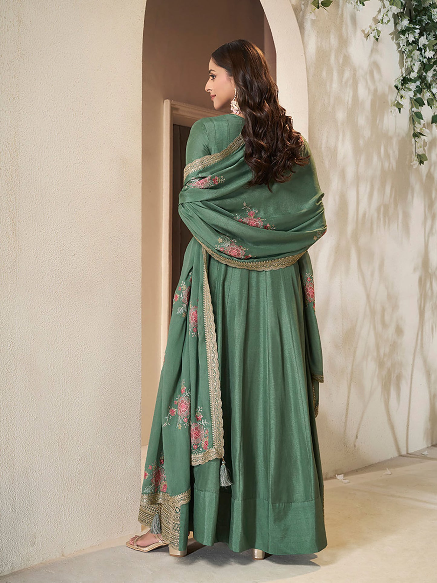 Green Embroidery Silk Anarkali Kurta with Dupatta (Set of 2)