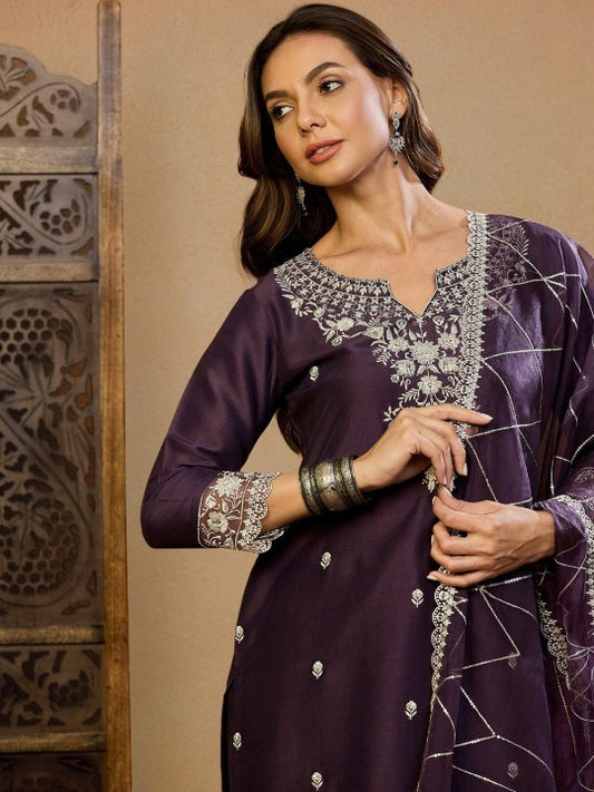 House of Pataudi Women Embroidered Straight Kurta
