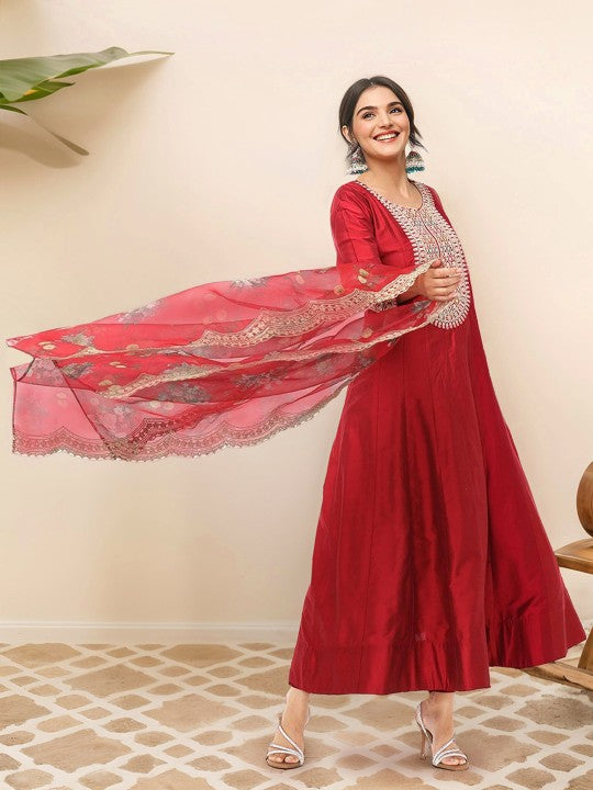 Ishin Women Ethnic Motifs Yoke Design Regular Thread Work Kurta with Trousers & With Dupatta