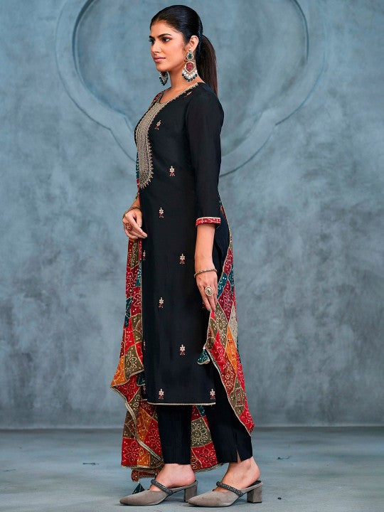 Floral Zari Embroidered Straight Pure Cotton Kurta With Trousers And Dupatta