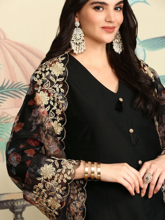 Ishin Women Regular Kurta with Trousers & With Dupatta