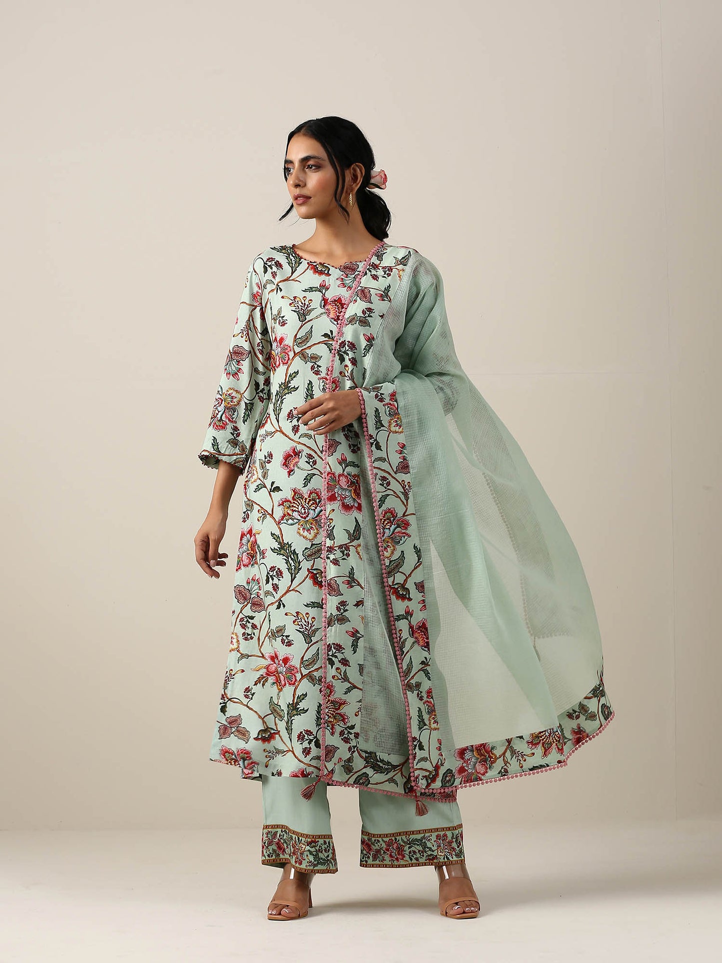 Green Jaal Kurta with Pant and Dupatta (Set of 3)